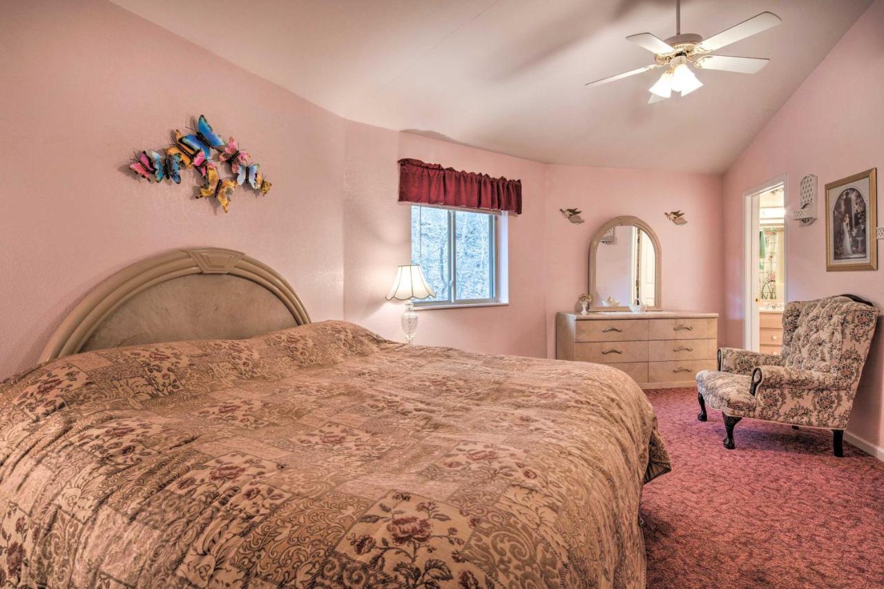 Charming Burnsville Apt With Mountain Views And Deck! 外观 照片