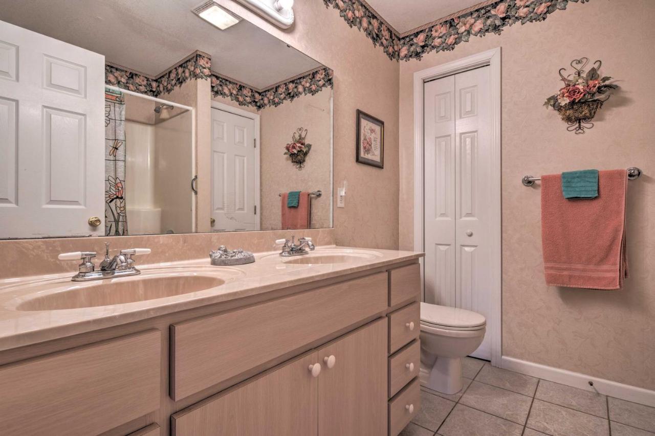 Charming Burnsville Apt With Mountain Views And Deck! 外观 照片