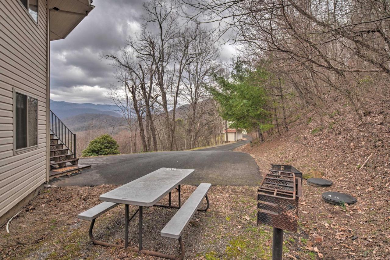 Charming Burnsville Apt With Mountain Views And Deck! 外观 照片